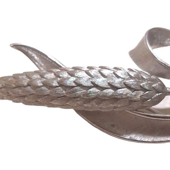 Vtg Crown Trifari Wheat Stalk Brooch Silver Tone Textured Brushed Large 3" - Picture 7 of 9